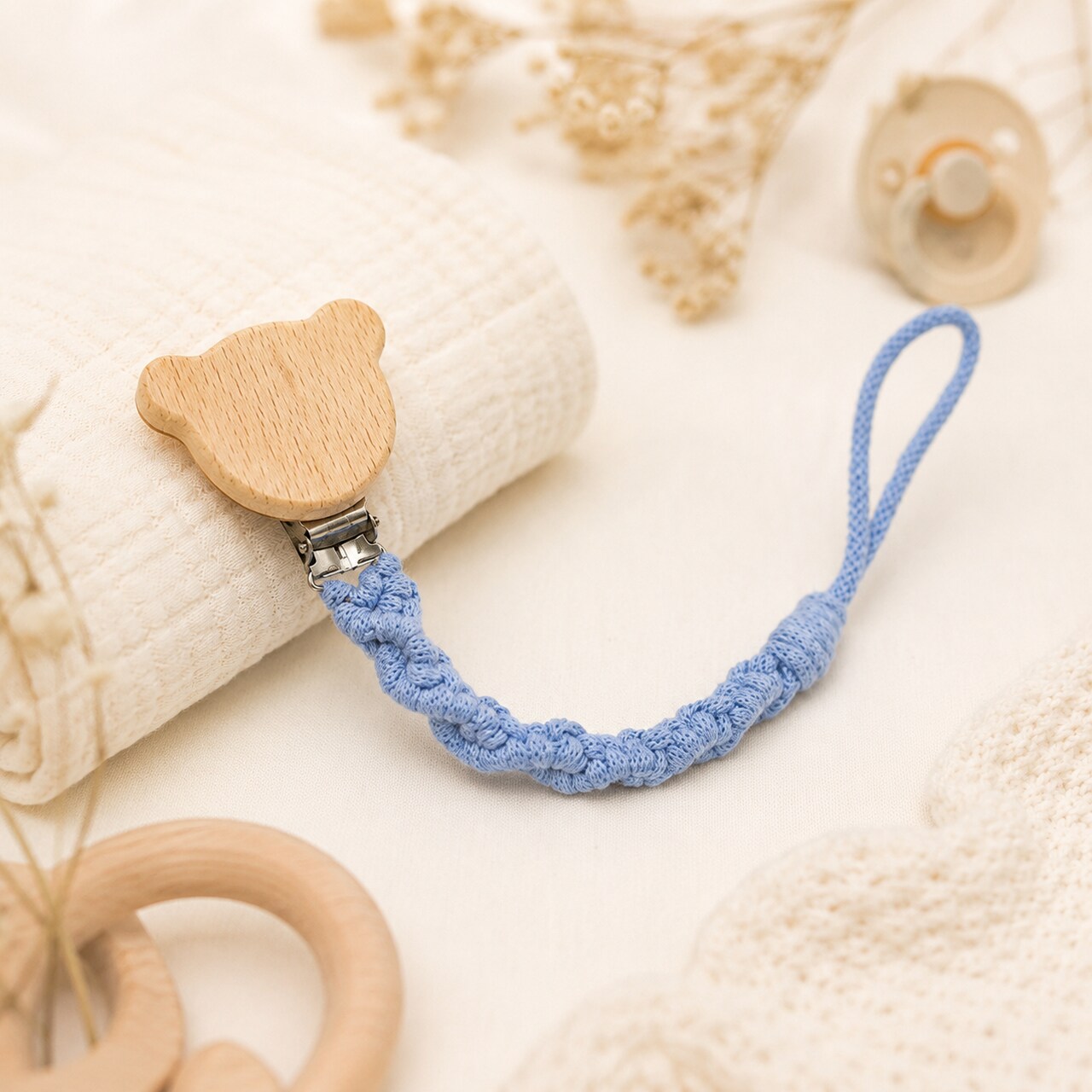 BOBILOV Zawieszka dla niemowlaka do smoczka organic makrama niebieska handmade 